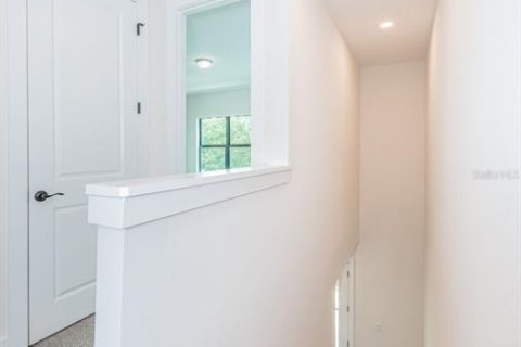 Townhouse in New Port Richey, Florida 3 bedrooms, 170.48 sq.m. № 2137700 - photo 20
