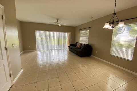Townhouse in Davenport, Florida 3 bedrooms, 138.05 sq.m. № 1877094 - photo 5