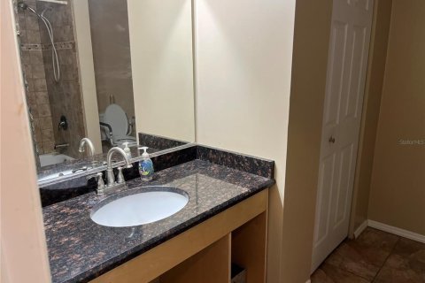 House in Orlando, Florida 2 bedrooms, 144 sq.m. № 1850244 - photo 11