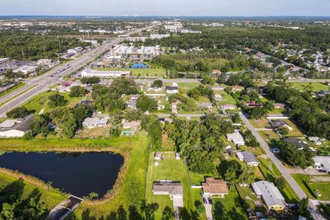 House in Orlando, Florida 2 bedrooms, 144 sq.m. № 1850244 - photo 26