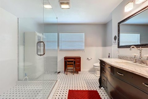 House in Orlando, Florida 2 bedrooms, 144 sq.m. № 1850244 - photo 12