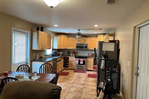 House in Orlando, Florida 2 bedrooms, 144 sq.m. № 1850244 - photo 6