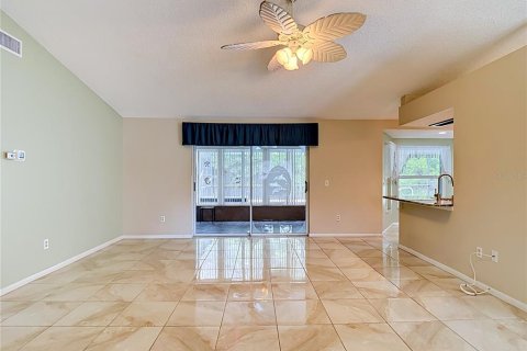 House in Hudson, Florida 3 bedrooms, 150.69 sq.m. № 2097036 - photo 13