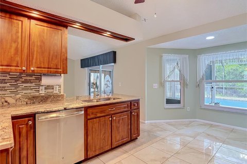 House in Hudson, Florida 3 bedrooms, 150.69 sq.m. № 2097036 - photo 25