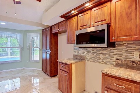 House in Hudson, Florida 3 bedrooms, 150.69 sq.m. № 2097036 - photo 24