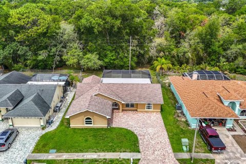 House in Hudson, Florida 3 bedrooms, 150.69 sq.m. № 2097036 - photo 6