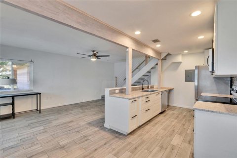 Condo in Clearwater, Florida, 2 bedrooms  № 1576569 - photo 5