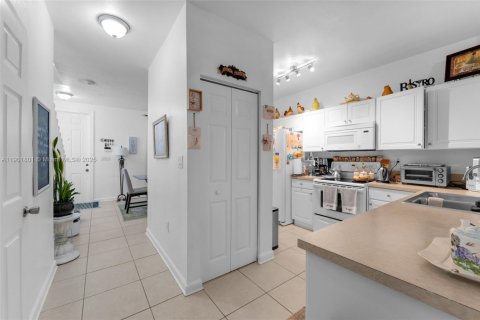 Condominio en venta en Homestead, Florida, 2 dormitorios, 99.31 m2 № 1954459 - foto 12