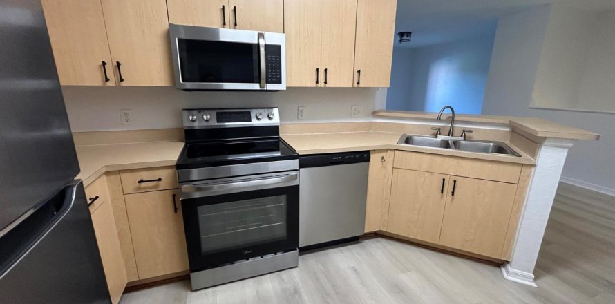Condo in North Lauderdale, Florida, 1 bedroom  № 2250741