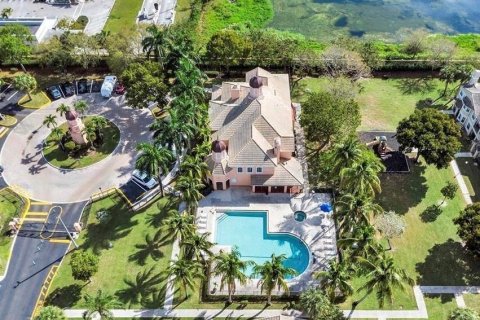 Condo in North Lauderdale, Florida, 1 bedroom  № 2250741 - photo 17
