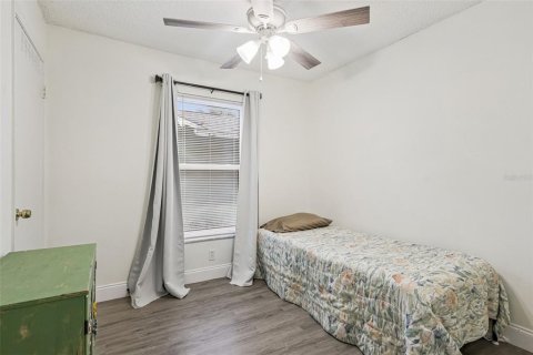 House in Mount Dora, Florida 3 bedrooms, 92.9 sq.m. № 2230034 - photo 19