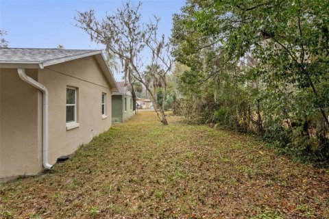 House in Mount Dora, Florida 3 bedrooms, 92.9 sq.m. № 2230034 - photo 22