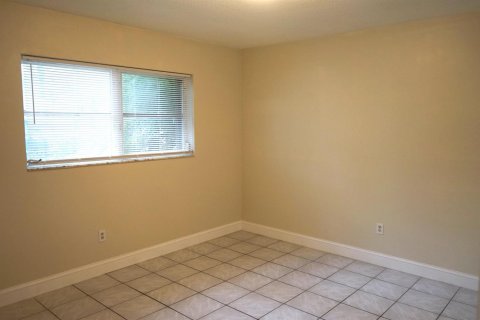 Appartement à louer à Hollywood, Floride: 2 chambres, 77.29 m2 № 2085787 - photo 14