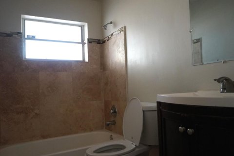 Appartement à louer à Hollywood, Floride: 2 chambres, 77.29 m2 № 2085787 - photo 10