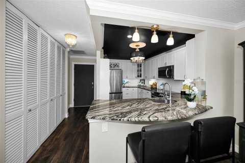 Купить кондоминиум в Беллеэйр Блафс, Флорида 4 комнаты, 97.55м2, № 2239536 - фото 19