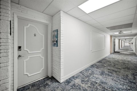 Купить кондоминиум в Беллеэйр Блафс, Флорида 4 комнаты, 97.55м2, № 2239536 - фото 4