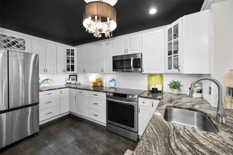 Купить кондоминиум в Беллеэйр Блафс, Флорида 4 комнаты, 97.55м2, № 2239536 - фото 21