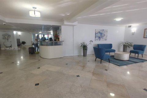Condo in Hallandale Beach, Florida, 1 bedroom  № 2261042 - photo 30