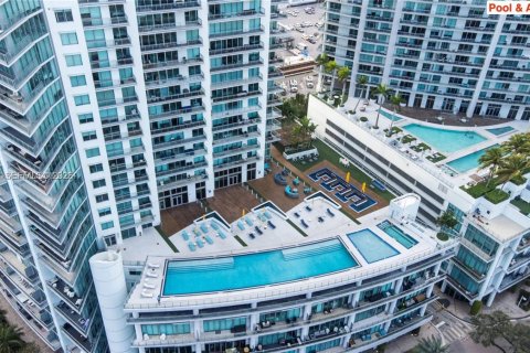 Condo in Miami, Florida, 1 bedroom № 2060106 - photo 22
