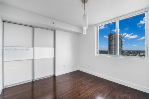 Condo in Miami, Florida, 1 bedroom № 2060106 - photo 9