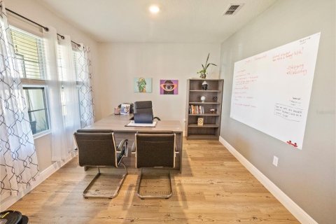 Casa en venta en Winter Haven, Florida, 5 dormitorios, 250.46 m2 № 2213434 - foto 8