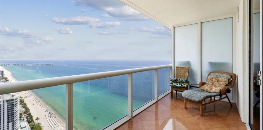 Condo à Hallandale Beach, Floride, 1 chambre № 1663382