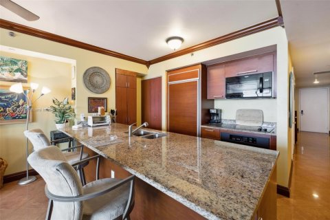 Condo in Hallandale Beach, Florida, 1 bedroom  № 1663382 - photo 7