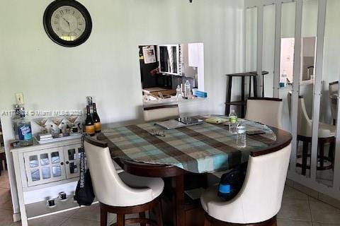 Copropriété à vendre à Hallandale Beach, Floride: 1 chambre, 78.69 m2 № 1700401 - photo 6