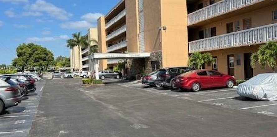 Condo à Hallandale Beach, Floride, 1 chambre  № 1700401