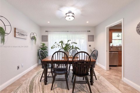 Casa en venta en Homestead, Florida, 3 dormitorios, 159.33 m2 № 1976047 - foto 15