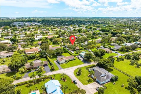 Casa en venta en Homestead, Florida, 3 dormitorios, 159.33 m2 № 1976047 - foto 4