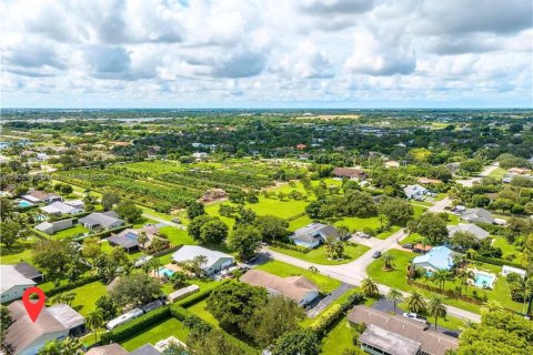 Casa en venta en Homestead, Florida, 3 dormitorios, 159.33 m2 № 1976047 - foto 2