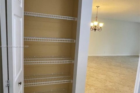 Copropriété à vendre à West Palm Beach, Floride: 2 chambres, 101.82 m2 № 1964241 - photo 21