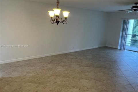 Copropriété à vendre à West Palm Beach, Floride: 2 chambres, 101.82 m2 № 1964241 - photo 8