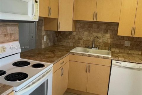 Copropriété à vendre à West Palm Beach, Floride: 2 chambres, 101.82 m2 № 1964241 - photo 3