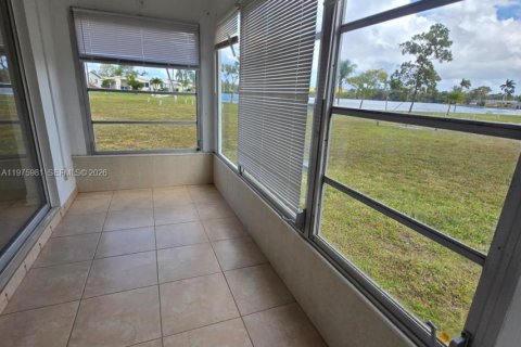 Apartamento en alquiler en Hollywood, Florida, 2 dormitorios, 84.45 m2 № 2040228 - foto 15