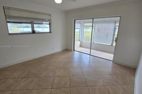 Apartamento en alquiler en Hollywood, Florida, 2 dormitorios, 84.45 m2 № 2040228 - foto 10