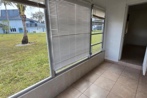 Apartamento en alquiler en Hollywood, Florida, 2 dormitorios, 84.45 m2 № 2040228 - foto 16