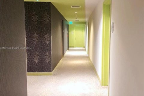 Купить кондоминиум в Майами, Флорида 2 спальни, 100.71м2, № 2037198 - фото 27