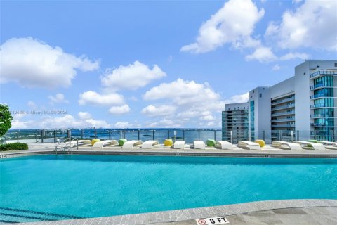 Купить кондоминиум в Майами, Флорида 2 спальни, 100.71м2, № 2037198 - фото 23