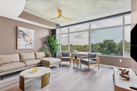 Condominio en alquiler en Orlando, Florida, 2 dormitorios, 117.8 m2 № 1893967 - foto 7