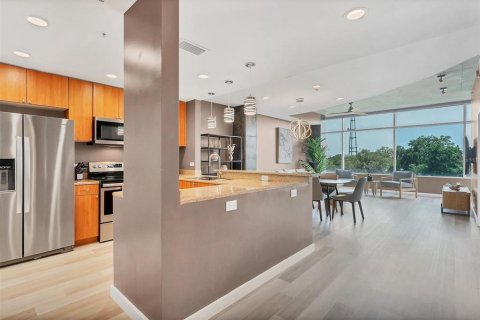 Condominio en alquiler en Orlando, Florida, 2 dormitorios, 117.8 m2 № 1893967 - foto 17