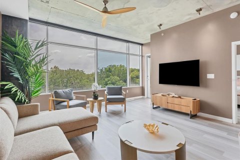 Condominio en alquiler en Orlando, Florida, 2 dormitorios, 117.8 m2 № 1893967 - foto 9