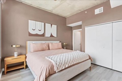 Condominio en alquiler en Orlando, Florida, 2 dormitorios, 117.8 m2 № 1893967 - foto 23