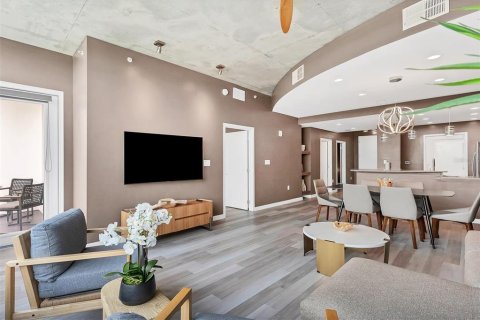 Condominio en alquiler en Orlando, Florida, 2 dormitorios, 117.8 m2 № 1893967 - foto 10