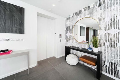 Condo in Hallandale Beach, Florida, 3 bedrooms  № 1861372 - photo 7