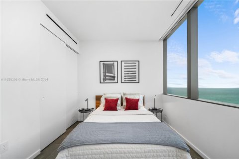 Condo in Hallandale Beach, Florida, 3 bedrooms  № 1861372 - photo 30
