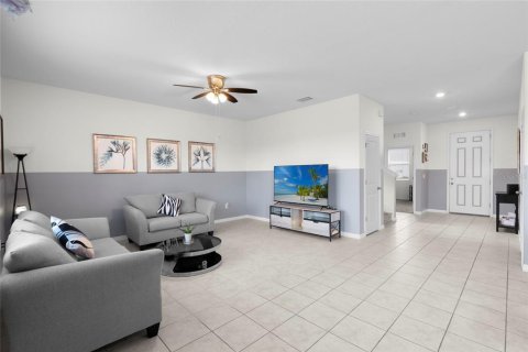 House in LEGENDS POINTE in Hudson, Florida 5 bedrooms, 238.39 sq.m. № 1778243 - photo 7