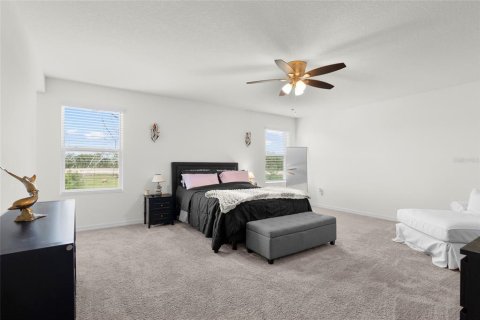 House in LEGENDS POINTE in Hudson, Florida 5 bedrooms, 238.39 sq.m. № 1778243 - photo 19