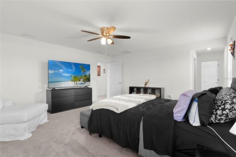 House in LEGENDS POINTE in Hudson, Florida 5 bedrooms, 238.39 sq.m. № 1778243 - photo 21